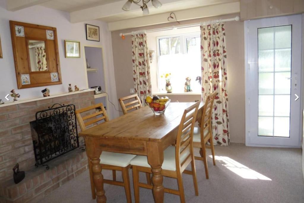 Lovely Cornish Cottage In Small Village Setting Saint Hilary  Bagian luar foto