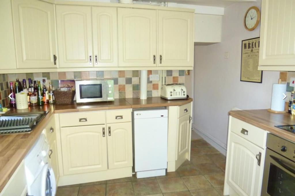 Lovely Cornish Cottage In Small Village Setting Saint Hilary  Bagian luar foto